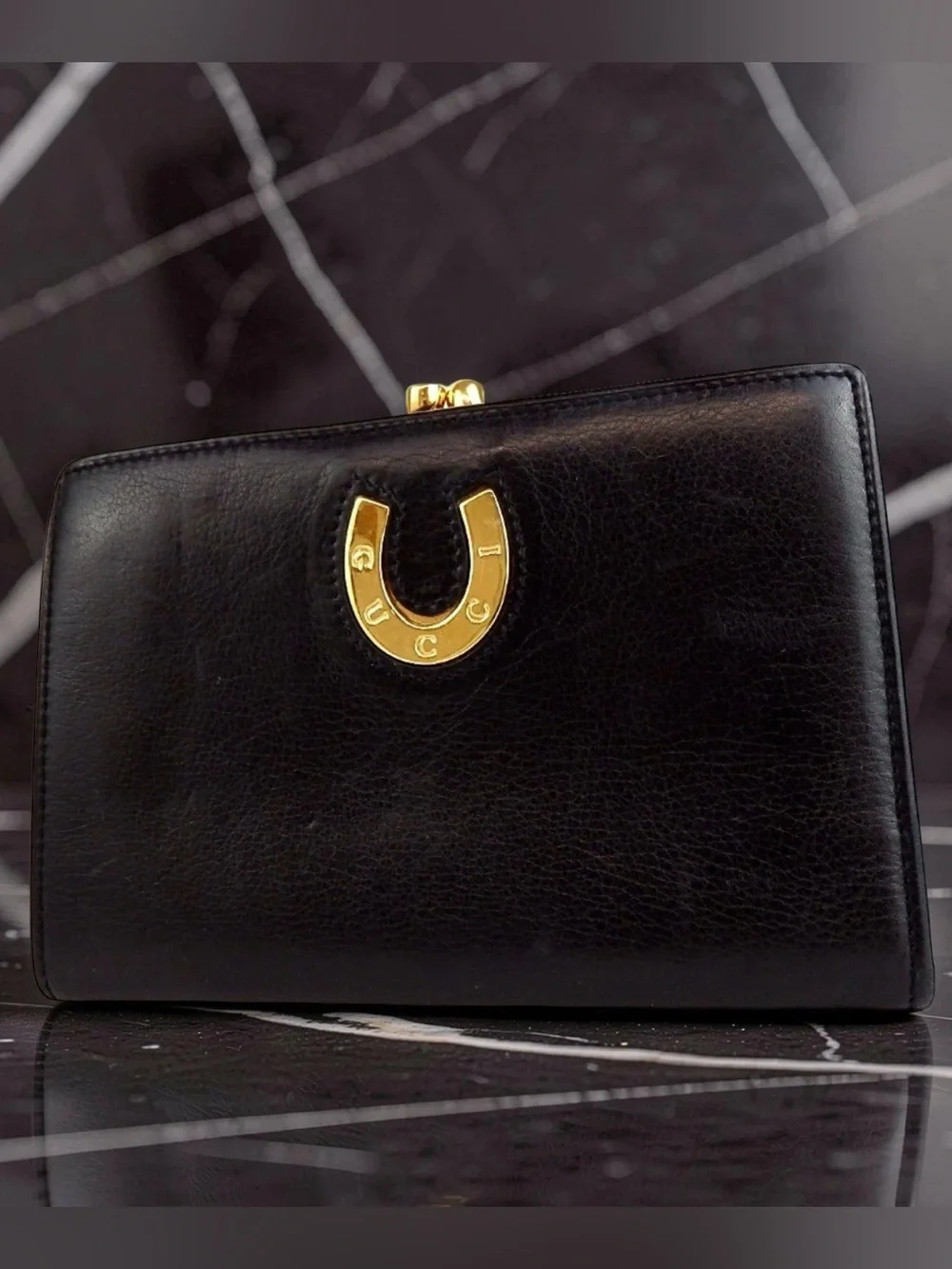 GUCCI Horseshoe Kisslock Leather Bifold Wallet 🤩❤️‍🔥 - Picture 10 of 14